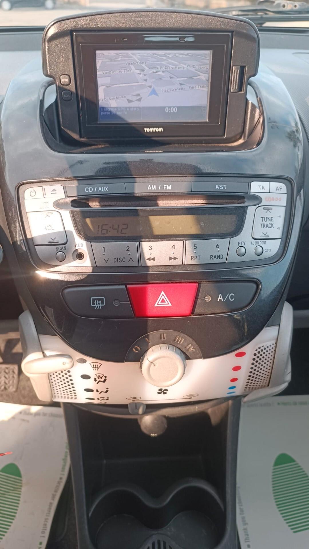 Toyota Aygo 1.0 12V VVT-i 5 porte Active Connect