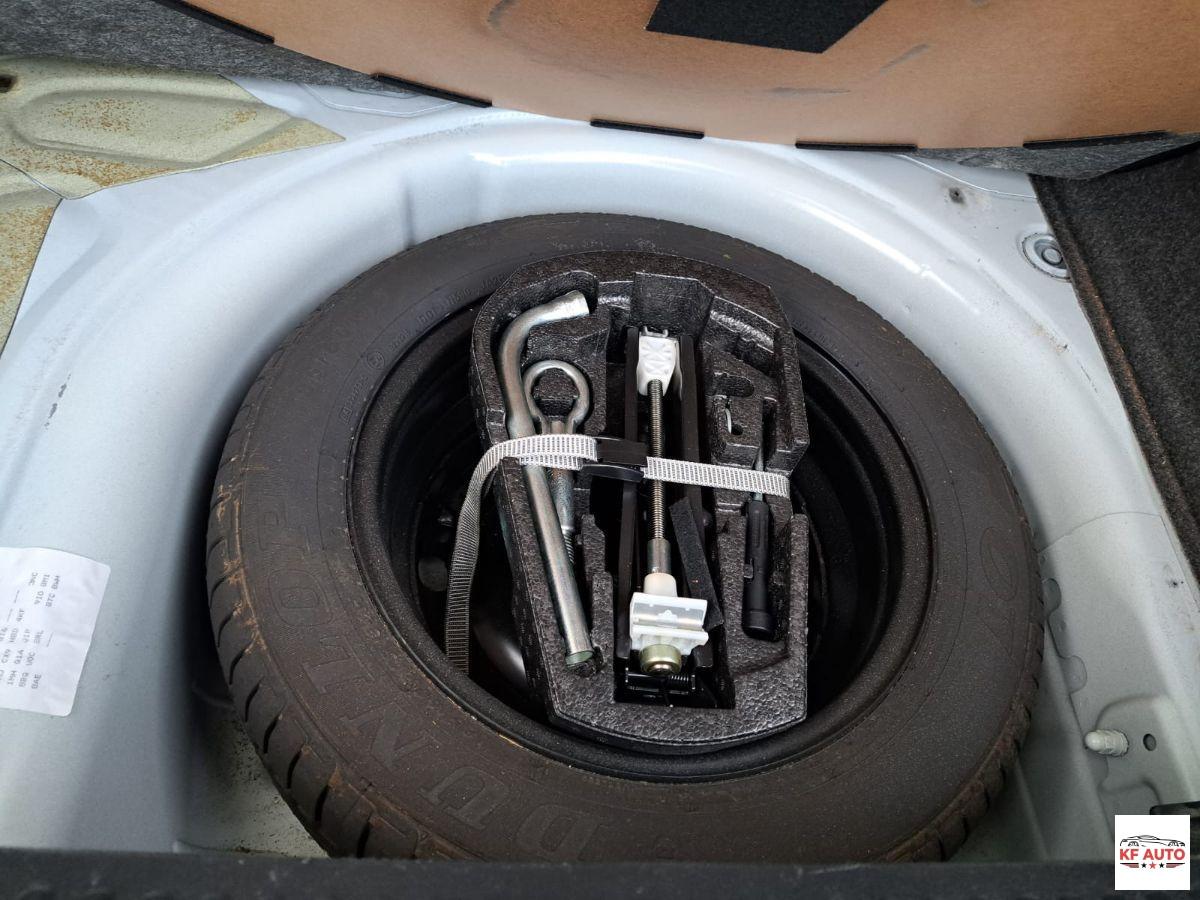 VOLKSWAGEN - Polo 1.2 Comfortline 70cv 5p