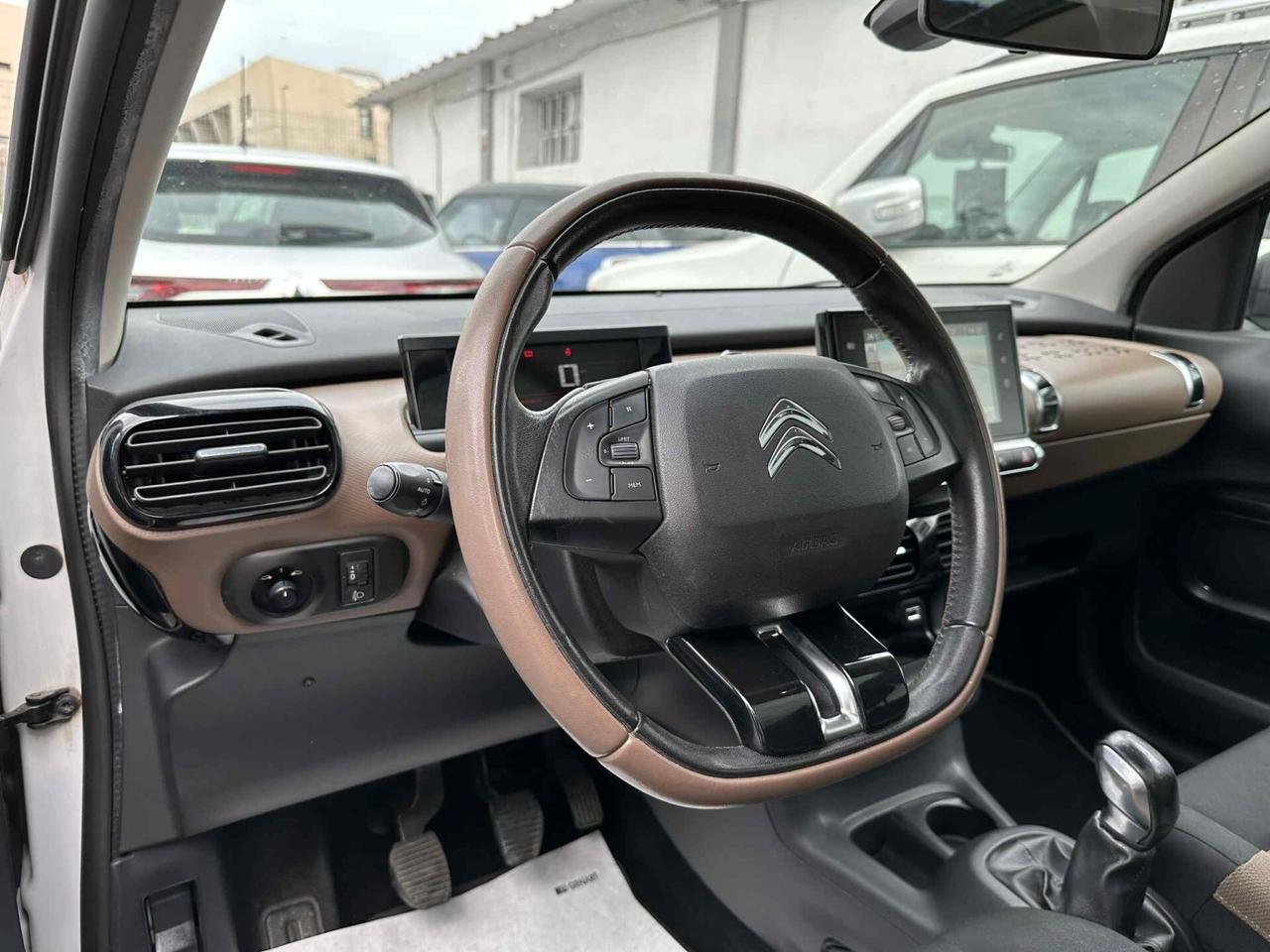 Citroen C4 Cactus BlueHDi 100 Shine
