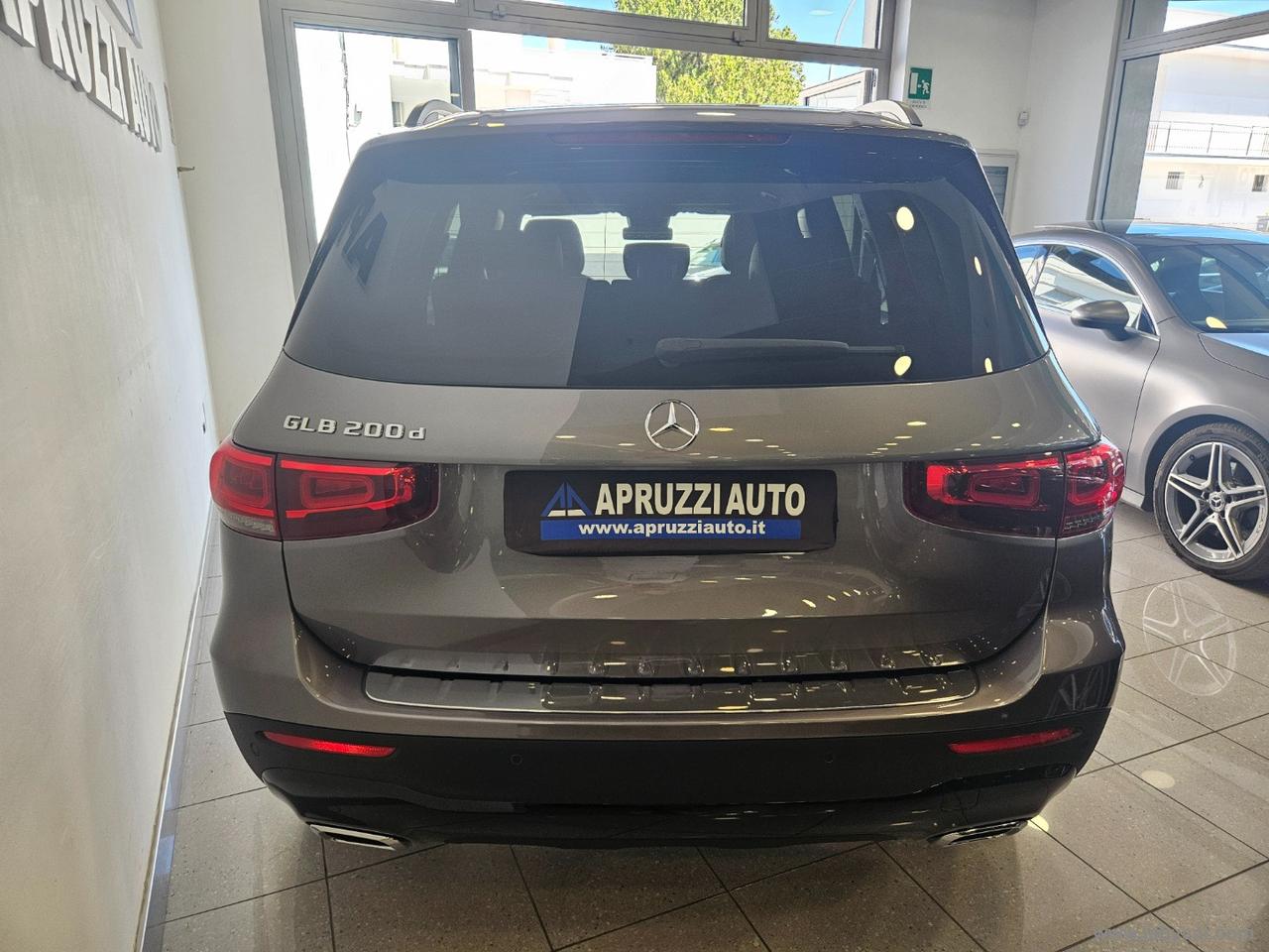MERCEDES-BENZ GLB 200 d Automatic Sport Plus