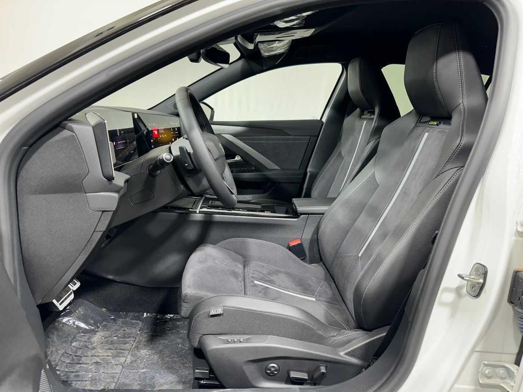 Opel Astra 1.6 hybrid GSe s&s 225cv at8