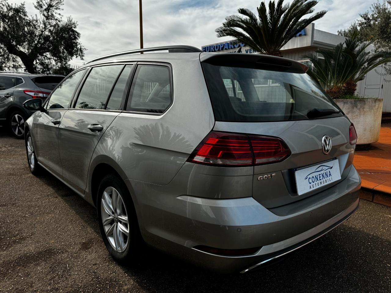 Volkswagen Golf Variant 1.6 TDI 115 CV DSG Executive BlueMotion Tech.