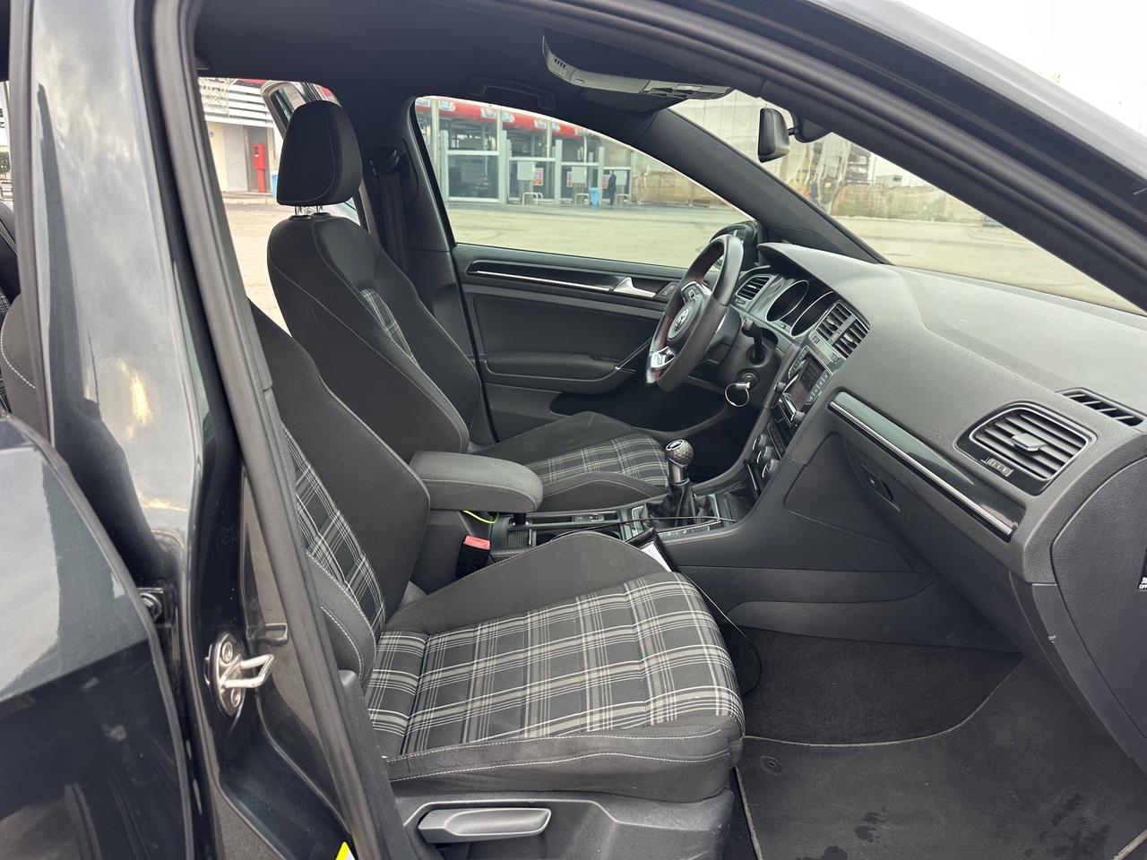 Volkswagen Golf Business GTD 2.0 TDI 5p. 4 Free BlueMotion Tech.