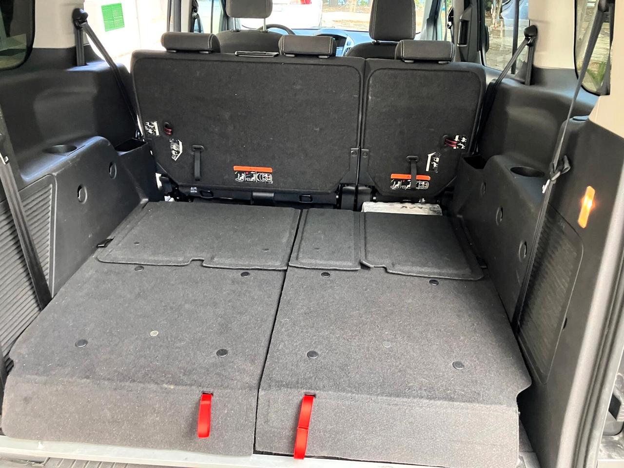 Ford Tourneo Connect7 1.5 TDCi 120cv aut Titanium