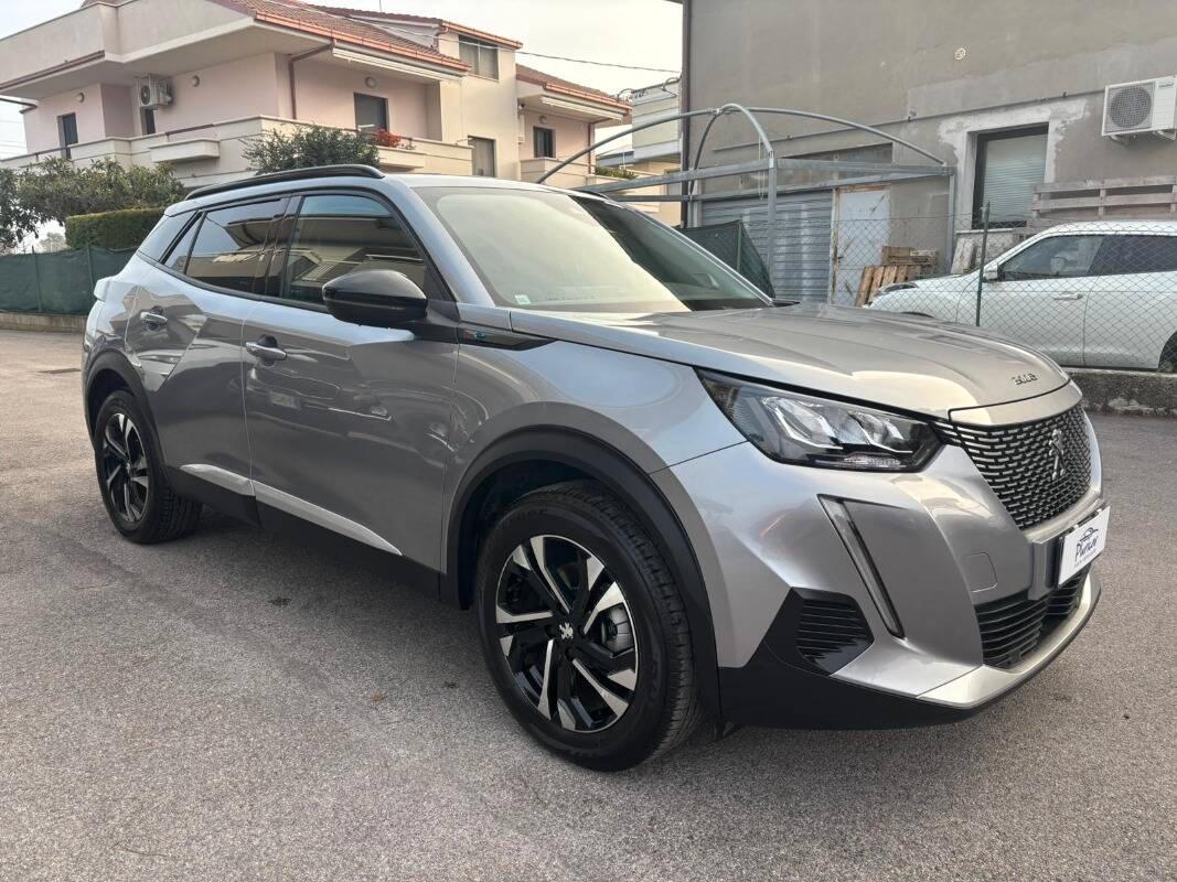 Peugeot e-2008 E- Allure Pack 100kW