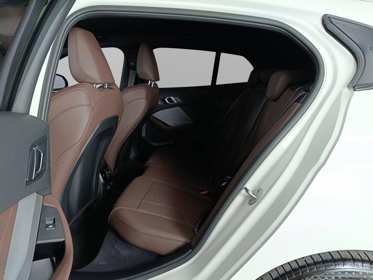 BMW Serie 1 F70 - 120d 48V MSport Pro auto