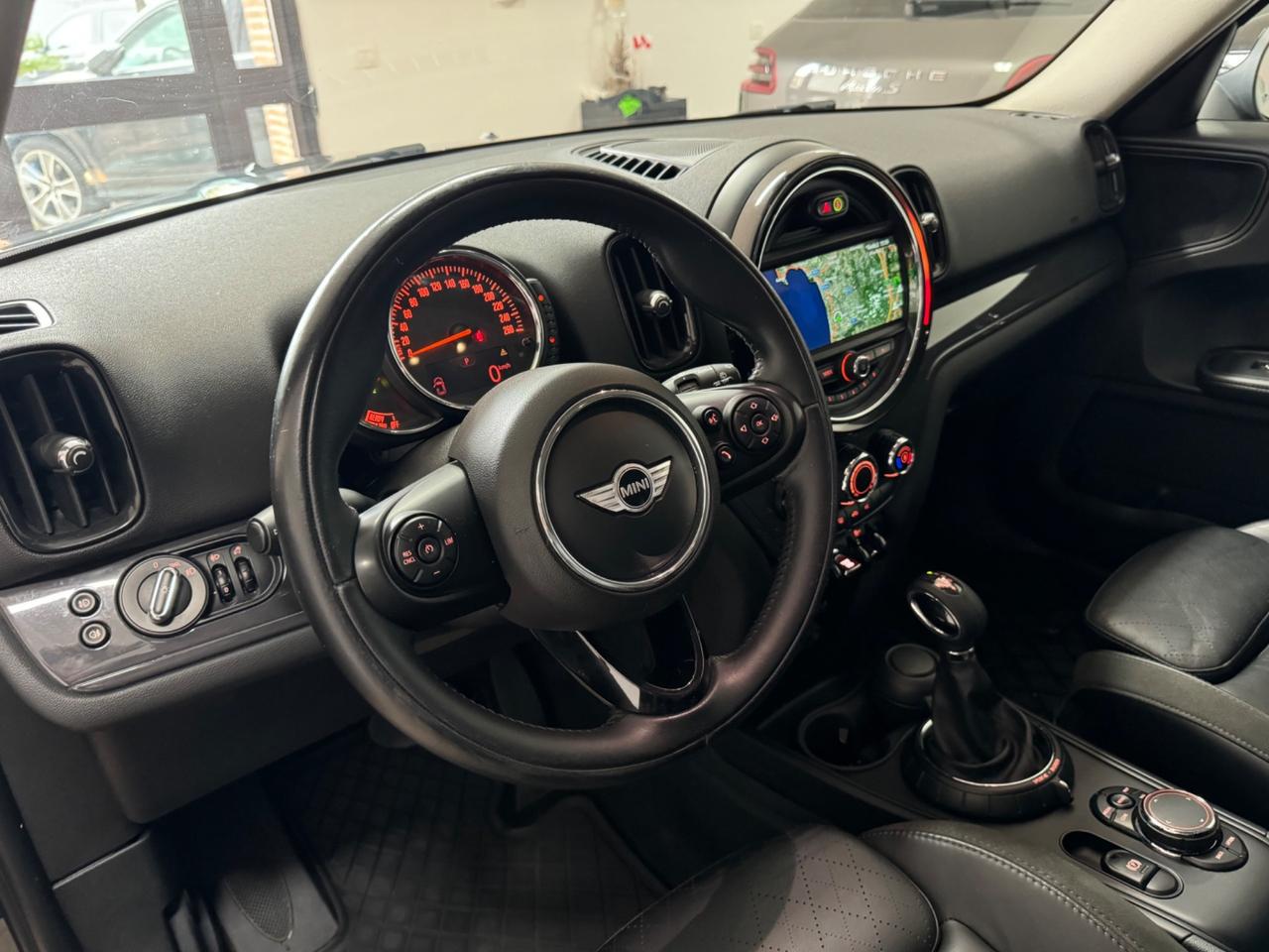 Mini Cooper D Countryman AUTOMATICA BLACK LINE