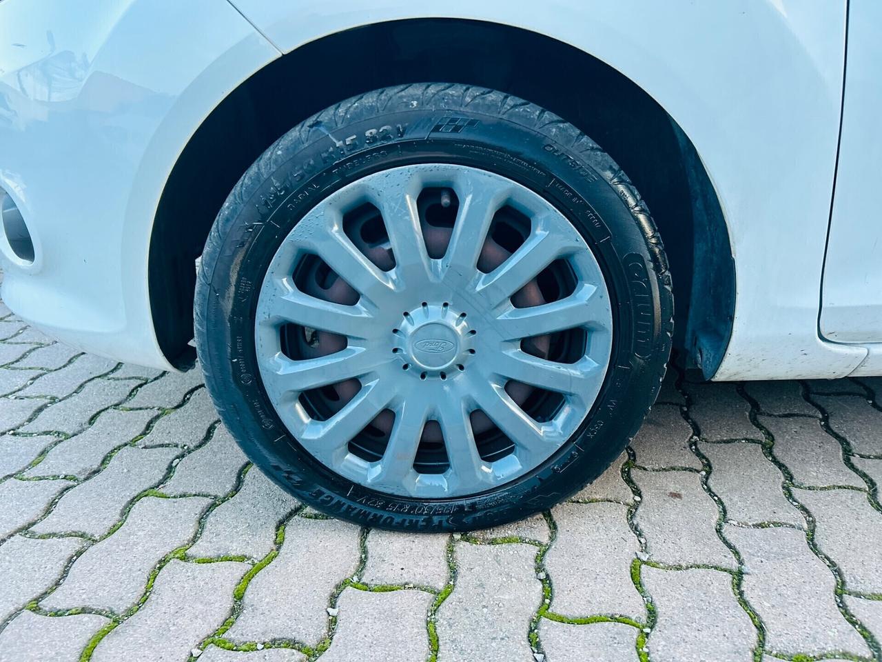 Ford Fiesta 1.4 5 porte Bz.- GPL Titanium