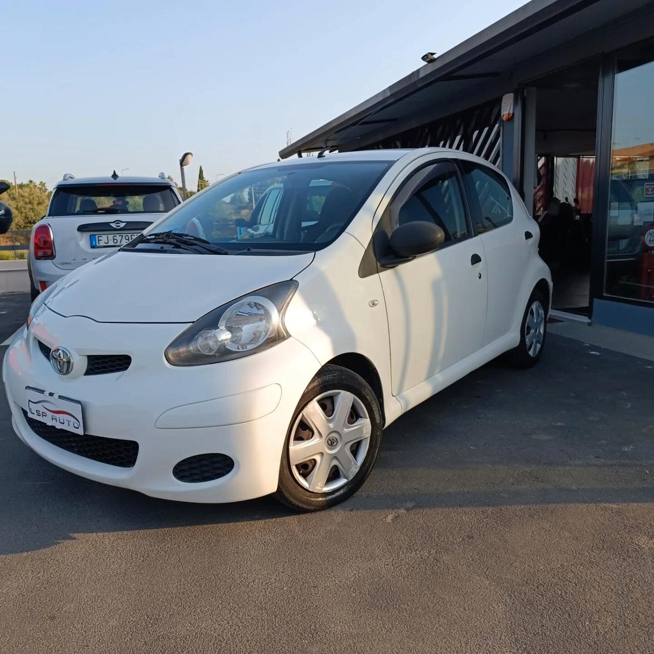 Toyota Aygo 1.0 Connect OTTIMA IN TUTTO