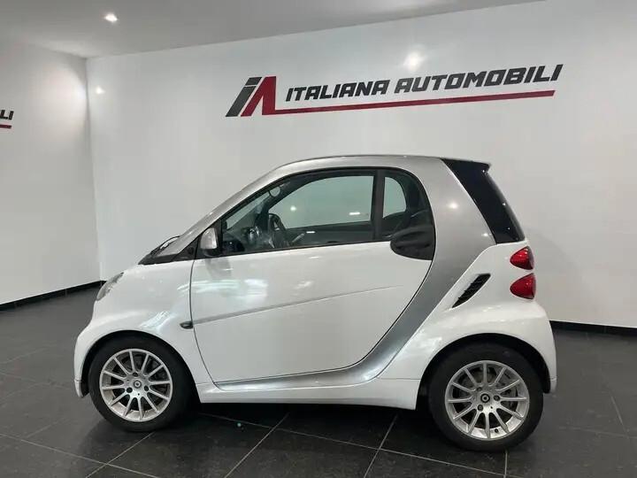 Smart ForTwo 1000 62 kW coupé passion