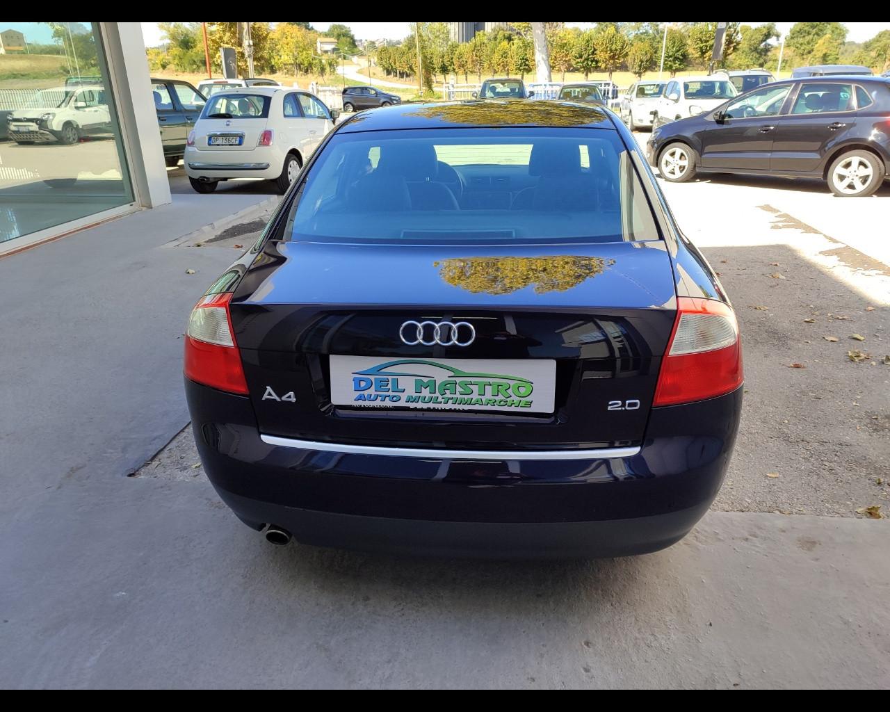 AUDI A4 2ª serie - A4 2.0 20V cat