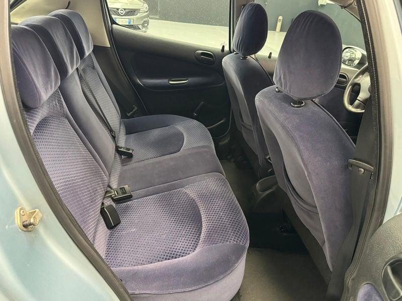 Peugeot 206 1.4 16V 5p. Roland Garros