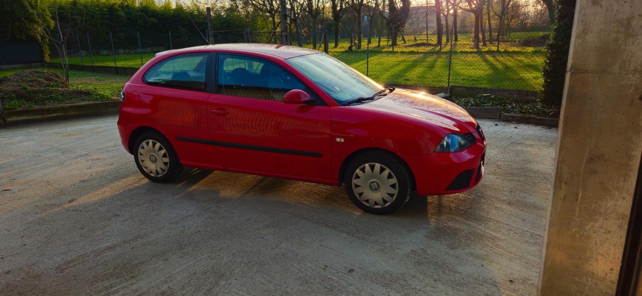 Seat Ibiza 1.2 12V 70CV Benzina NEOPATENTATI