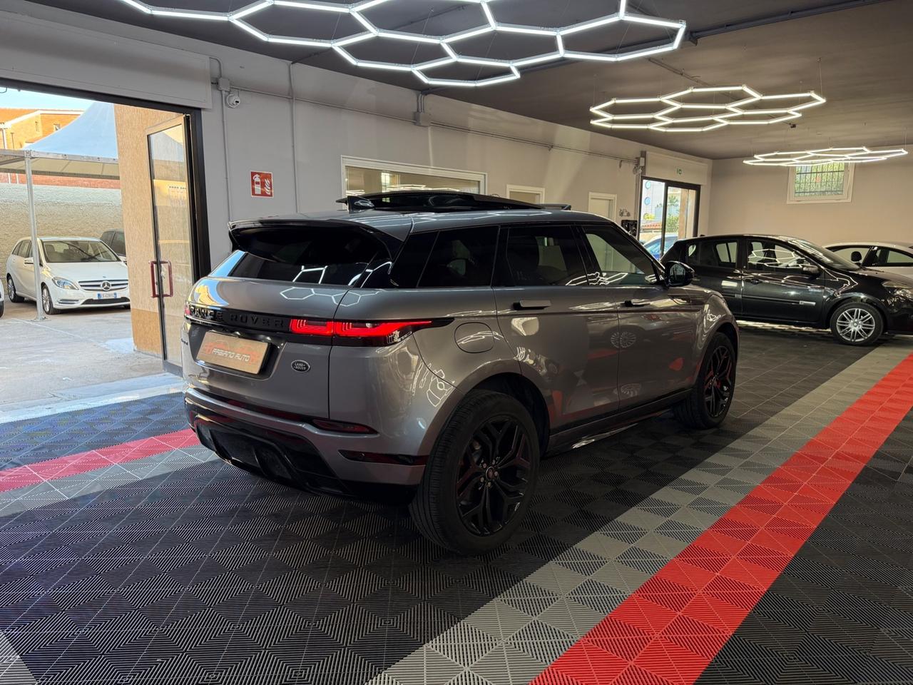 Land Rover Range Evoque 2.0 hybrid R-Dynamic - FABIANOAUTO