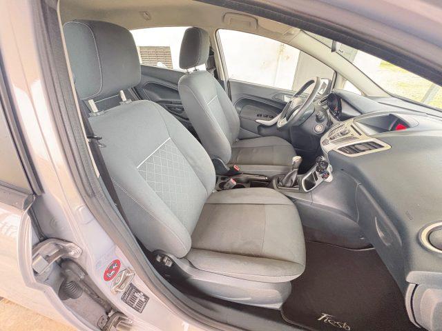 FORD Fiesta 1.4 TDCi 70CV 5 porte Titanium OK NEOPATENTATI
