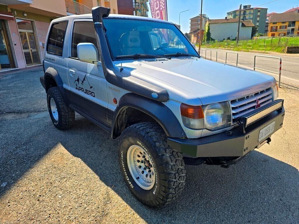 Mitsubishi Pajero 3.0 V6 150CV GLS PREPARATO