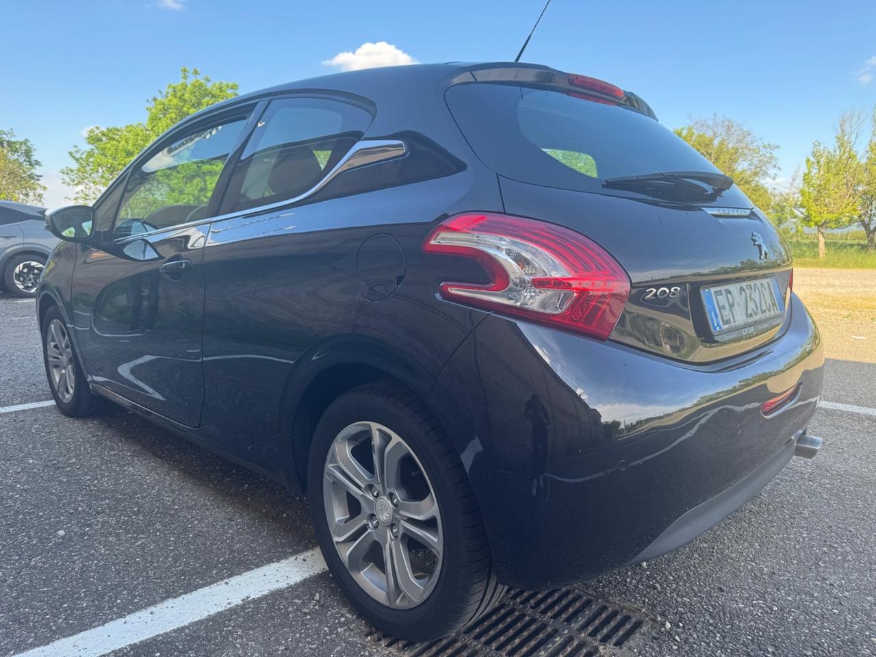 Peugeot 208 1.2 VTi 82 CV Splendide Condizioni