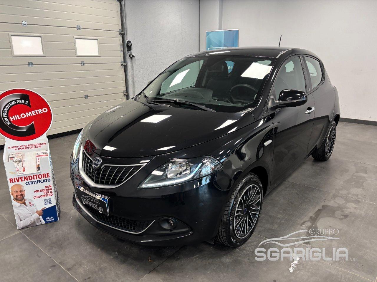 Lancia Ypsilon 1.0 Benzina Hybrid Ecochic Gold 5 Porte