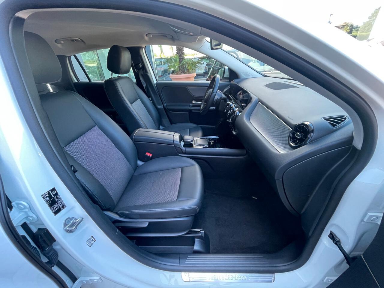 Mercedes-benz GLA 180 d Automatic Business