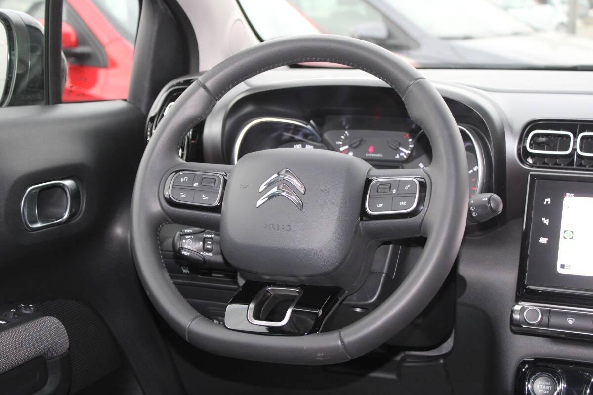 Citroen C3 Aircross 1.2 puretech Shine Pack s&s 110cv con CarPlay