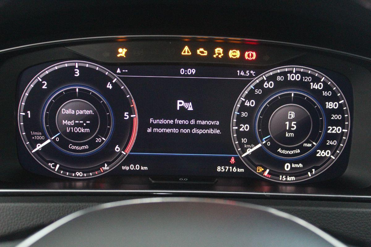 VOLKSWAGEN - Golf - Variant 1.6 TDI 115CV Executive BMT