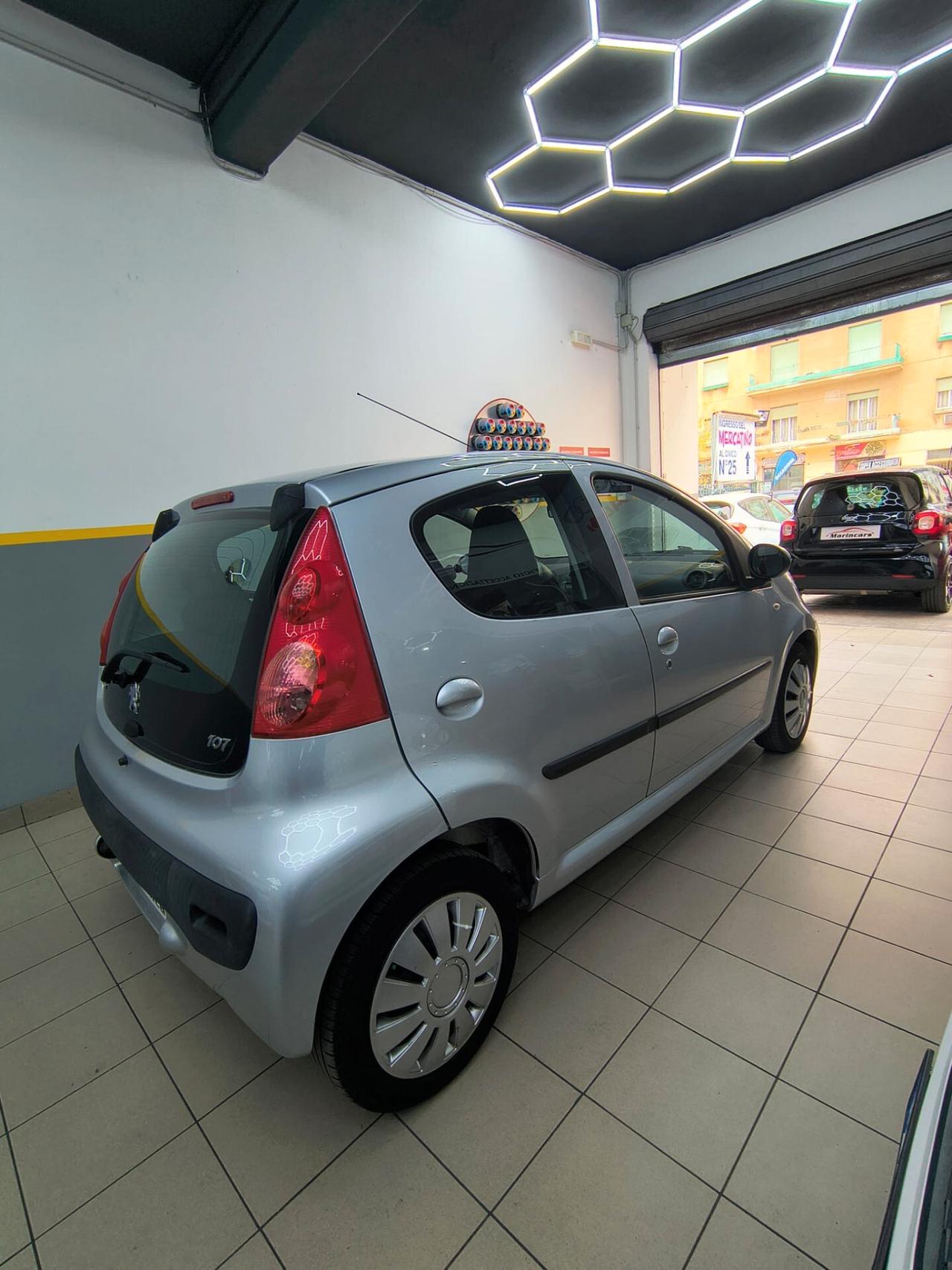 Peugeot 107 1.0 68CV 5p. Sweet Years
