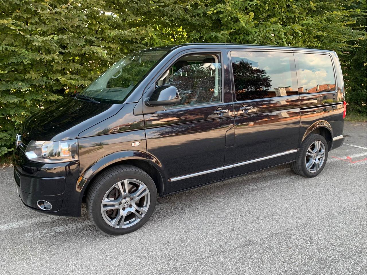 Volkswagen T5 MULTIVAN 2.0 TDI HIGHLINE