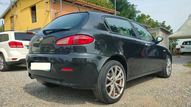 ALFA ROMEO 147 1.9 JTD (120) 5 porte Distinctive