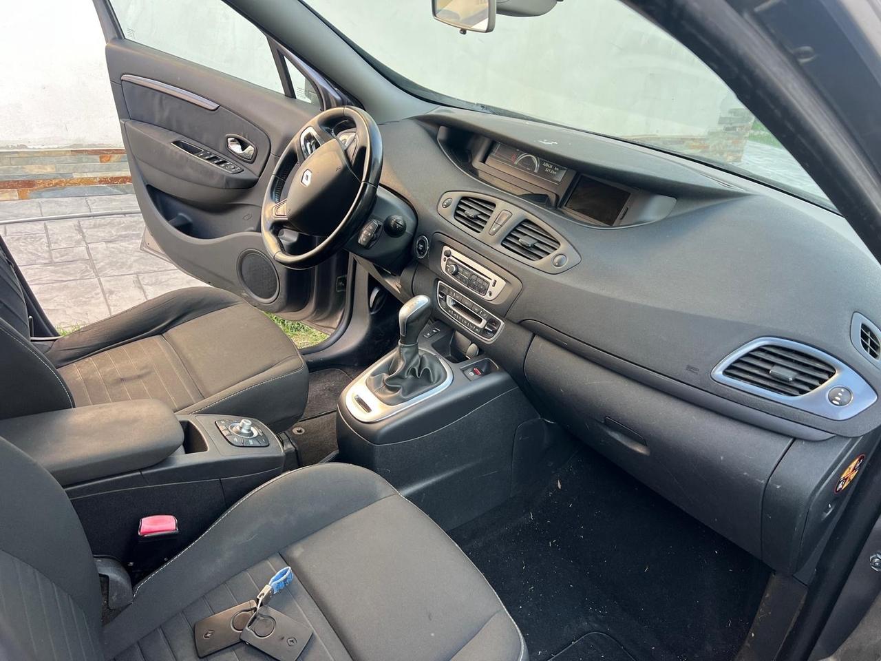 Renault Scenic Scénic 7 POSTI 1.5 dCi 110CV EDC