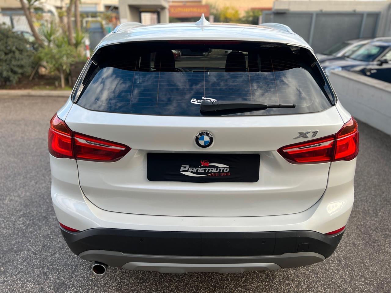 Bmw X1 sdrive18d xLine AUTOM. LED/PELLE/18;/PDC PERF.