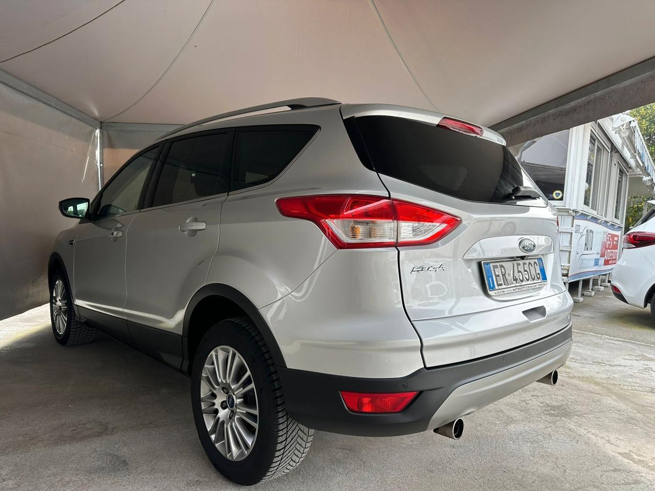 Ford Kuga 2.0 TDCI 140 CV 4WD Titanium