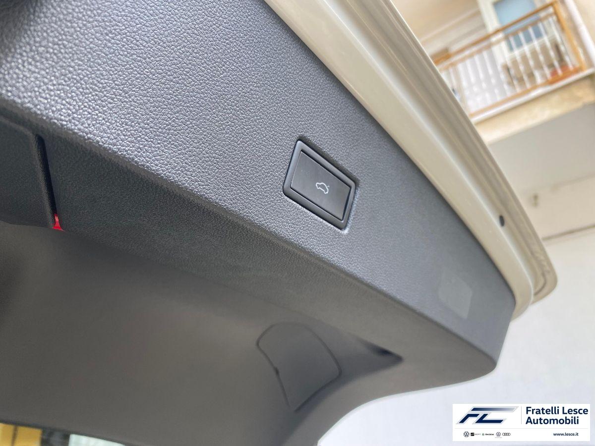 VOLKSWAGEN - T-Roc 1.0 tsi R-Line