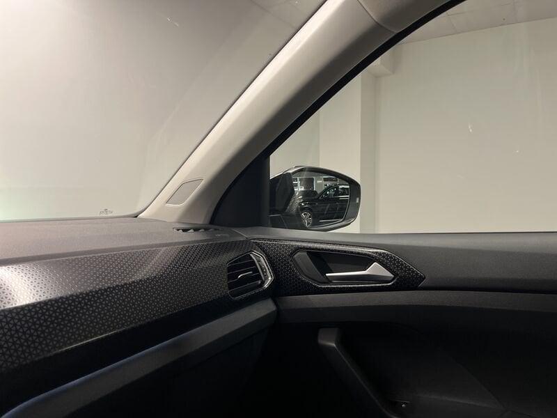 Volkswagen T-Cross Advanced 1.0 TSI 81 kW (110 CV) Manuale