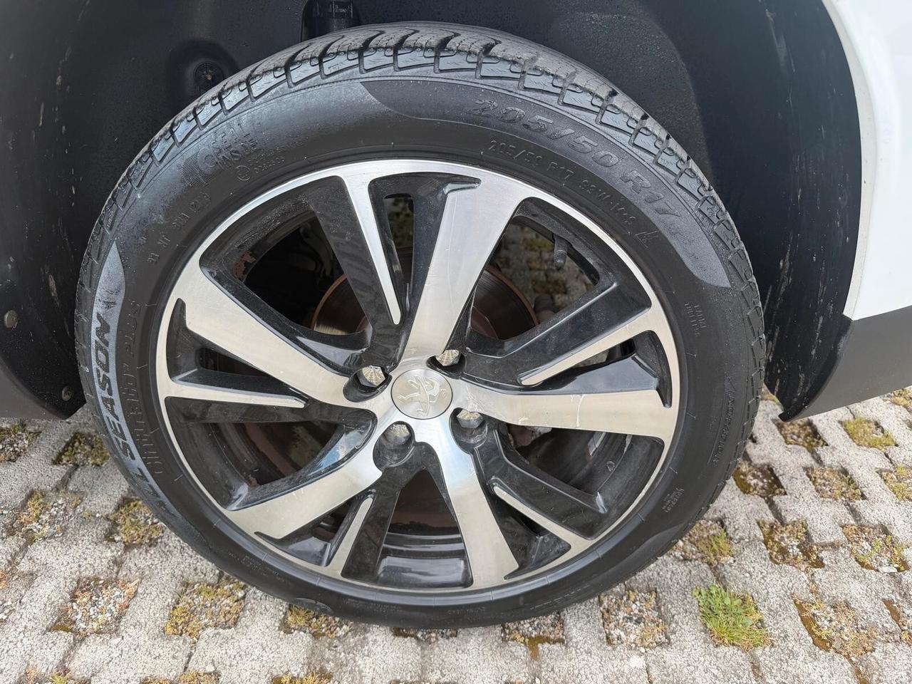 Peugeot 2008 1.6 e-HDi 92 CV Stop&Start Allure-04/2014