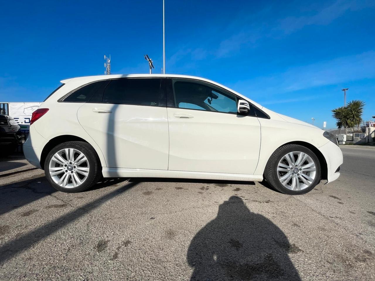 Mercedes-benz B 180 d Automatic Premium