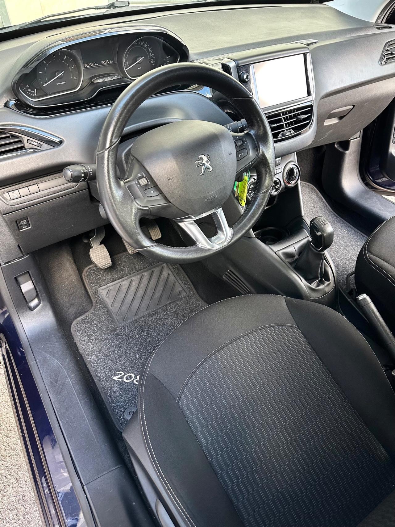 Peugeot 208 1.5 BlueHDi 75cv 5p. Allure