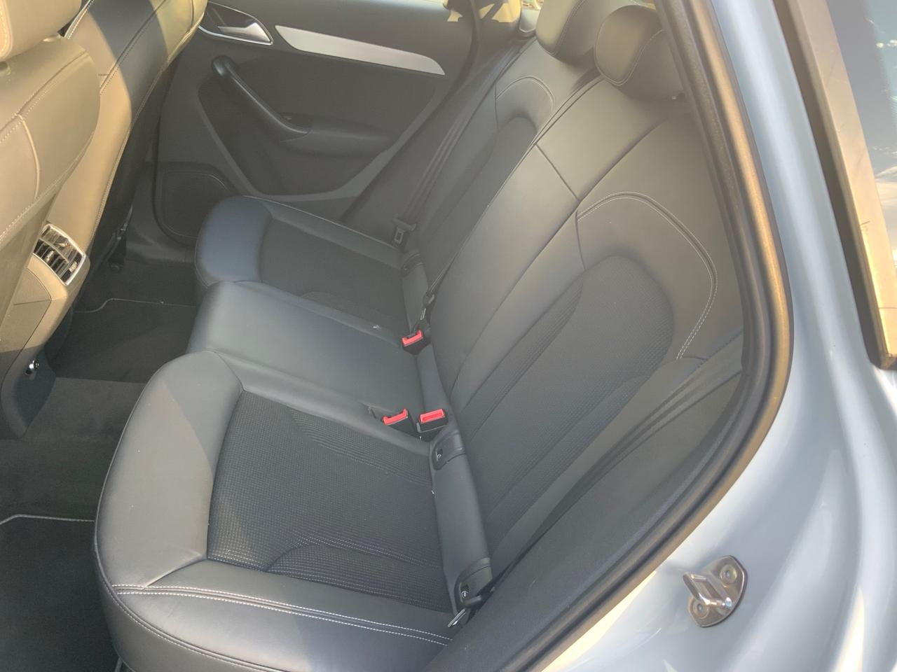 Audi Q3 2.0 TDI 150 CV Sport S LINE