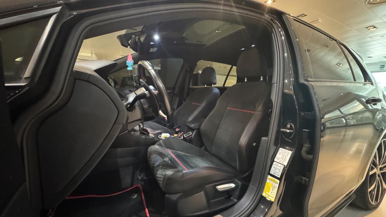 VOLKSWAGEN GOLF GTI 2.0B 245CV - 2019