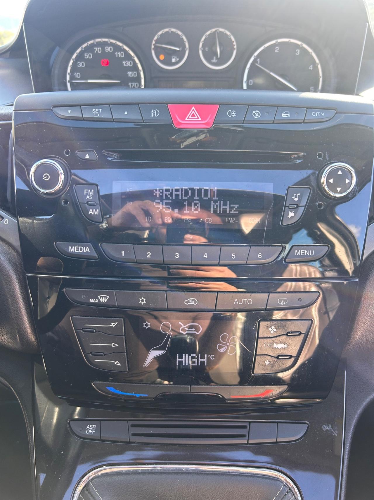 Lancia Ypsilon 1.3 MJT 16V 95 CV 5 porte S&S Platinum