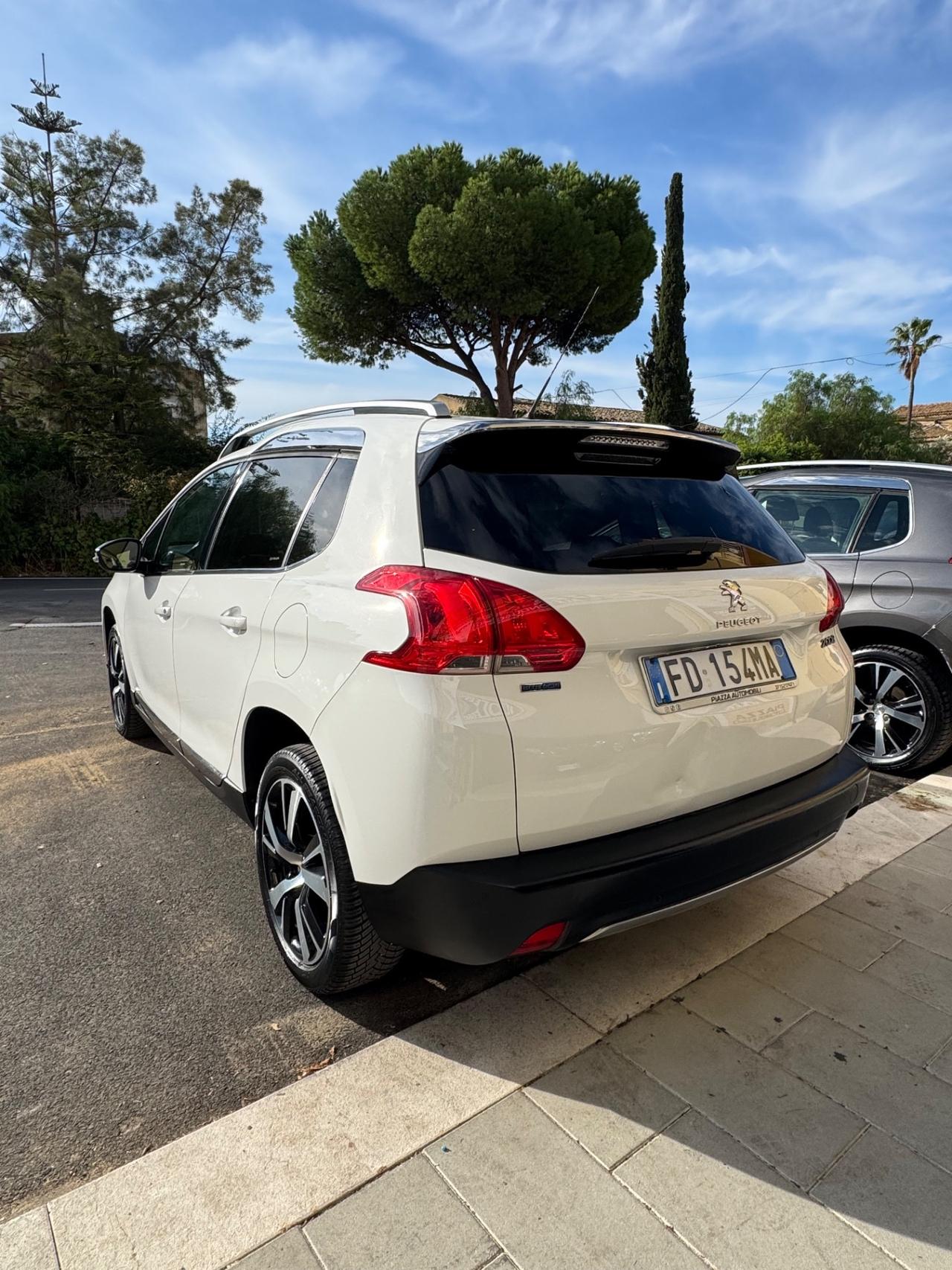 Peugeot 2008 BlueHDi 120 S&S Allure