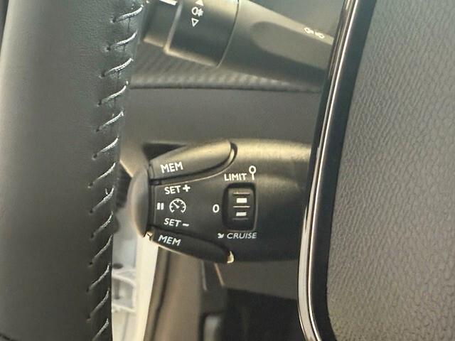 Peugeot 208 PureTech 100 Stop&Start 5 porte Allure "KM0"