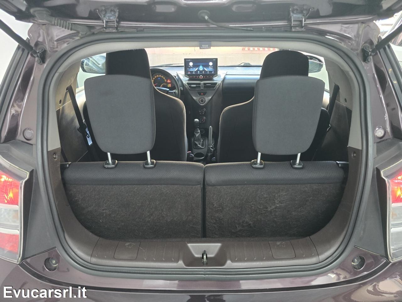 Toyota iQ 1.0