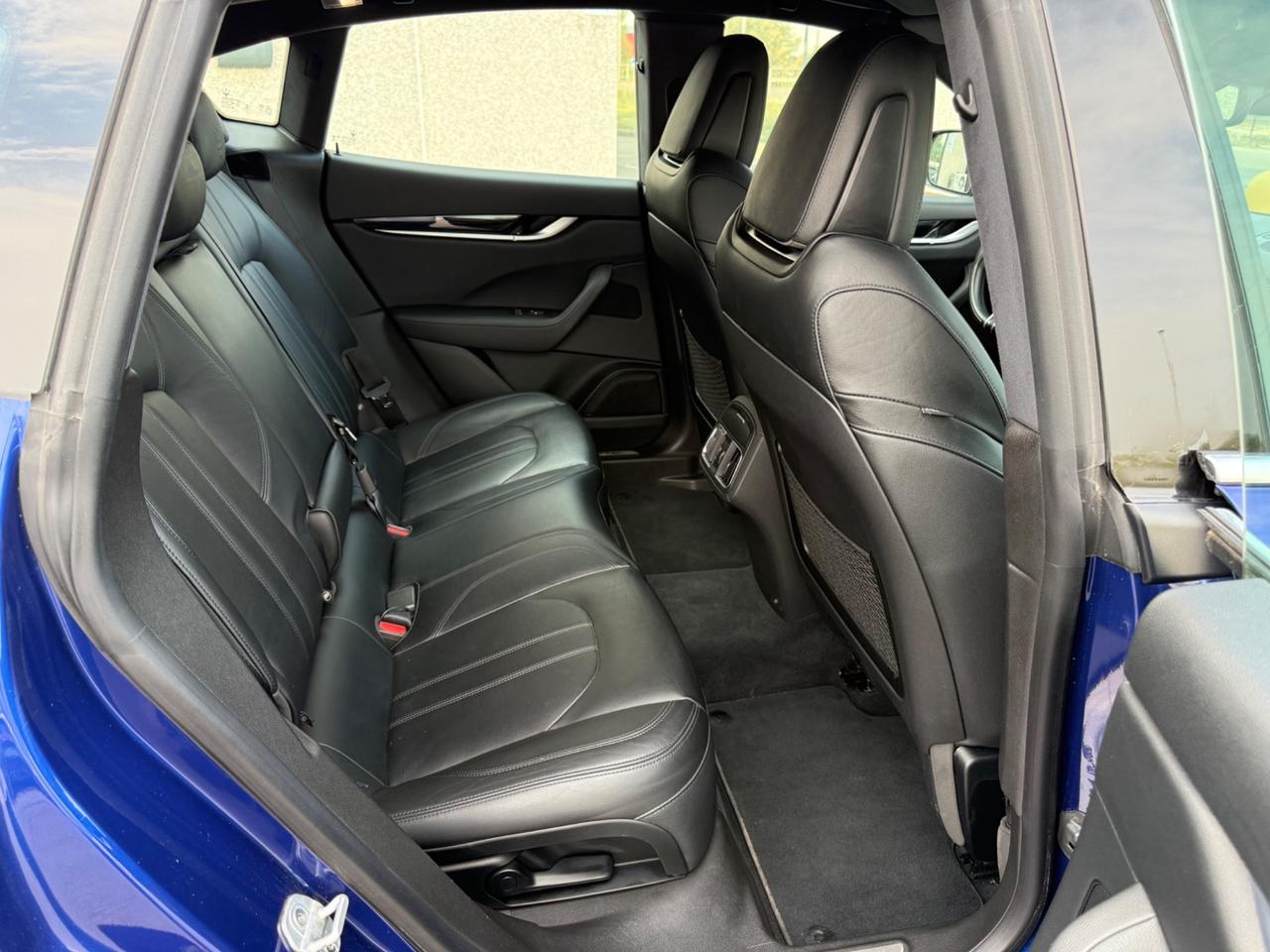 Maserati Levante 3.0 350 CV V6 AWD Gransport