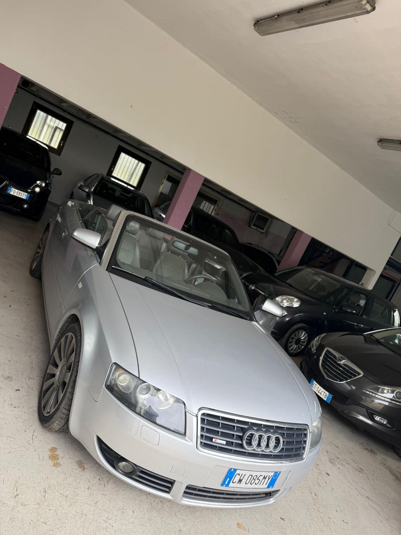 Audi A4 Cabriolet 2.5 V6 TDI cat
