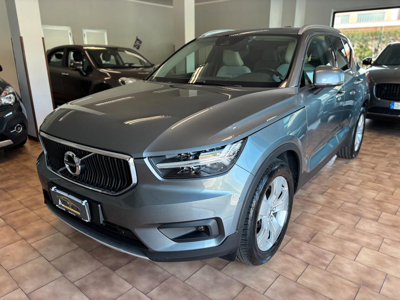 Volvo XC40 2.0 t4 Momentum awd geartronic*UNICOPRO*