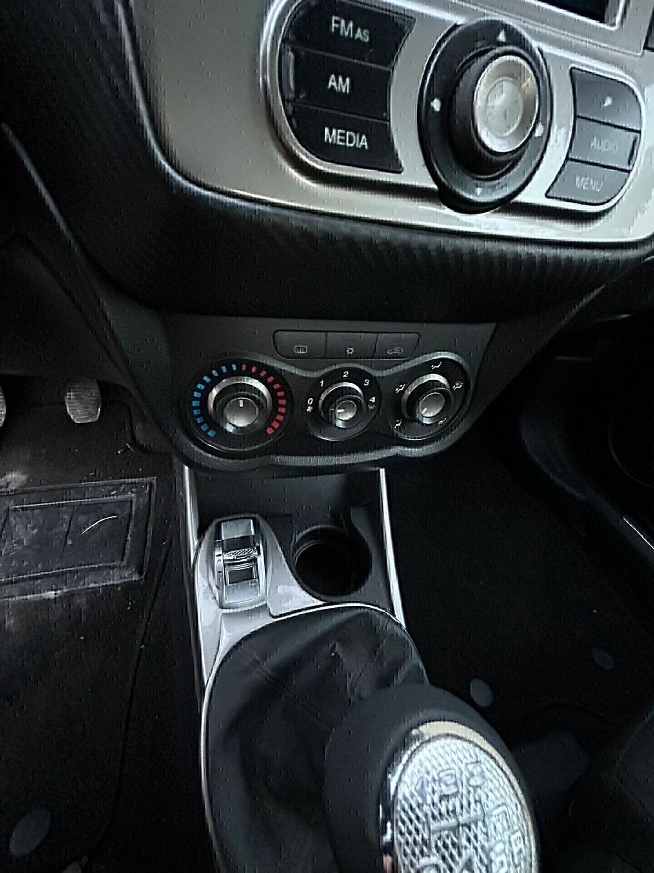 Alfa Romeo MiTo 1.4 78 CV Distinctive Sport Pack