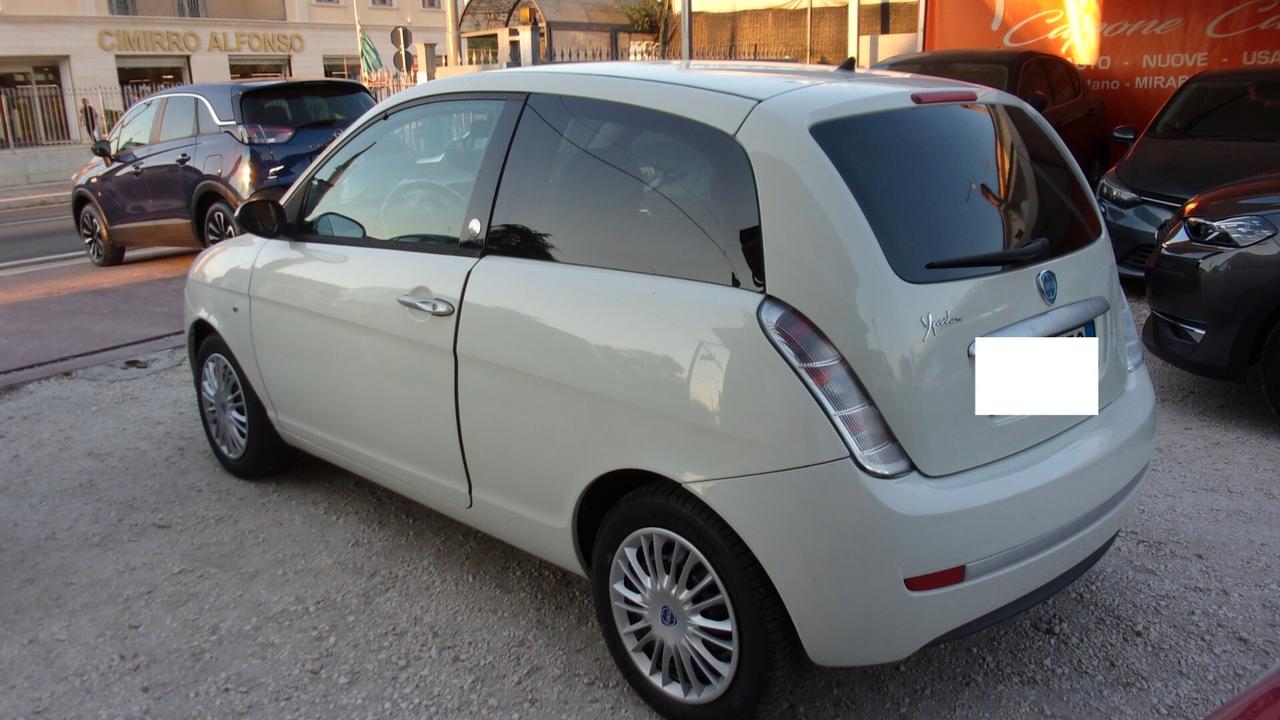 Lancia Ypsilon 1.4 Oro Ecochic GPL