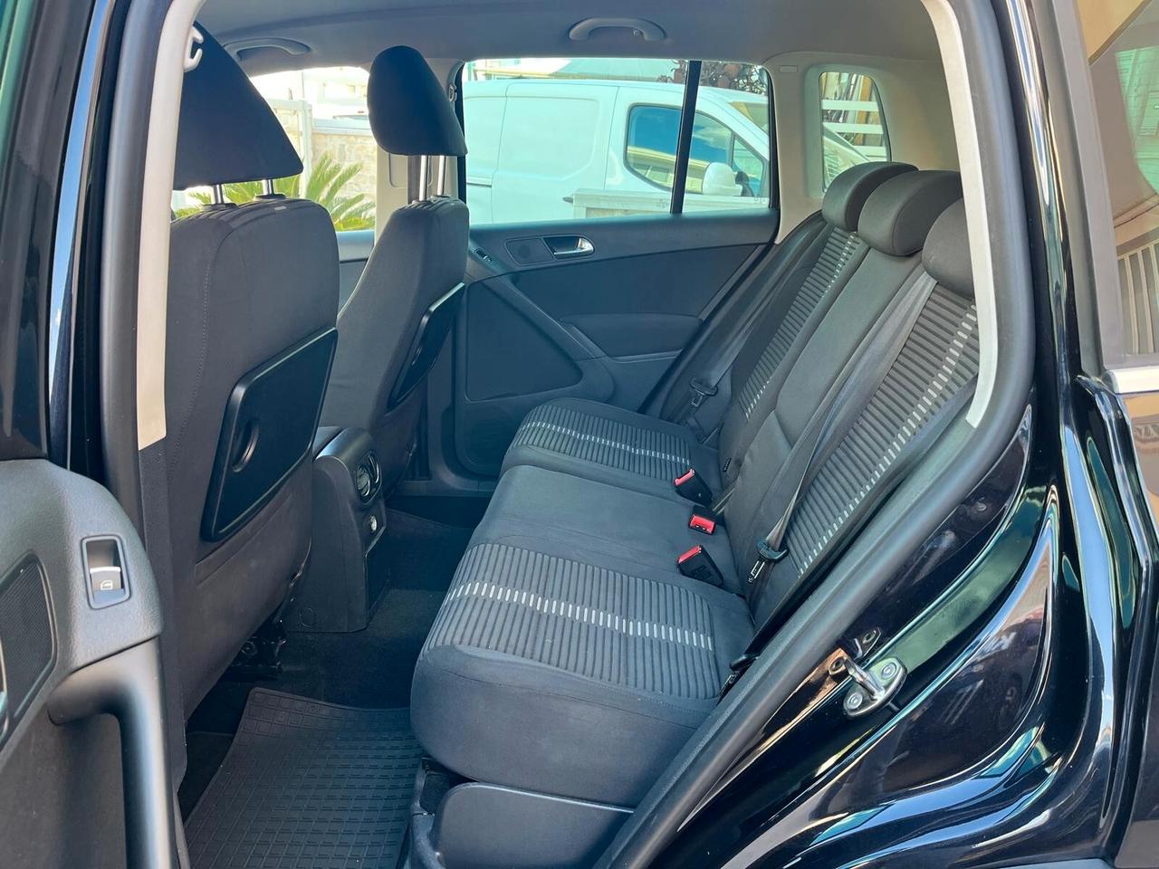 Volkswagen Tiguan 2.0 TDI DPF 4MOTION Sport & Style