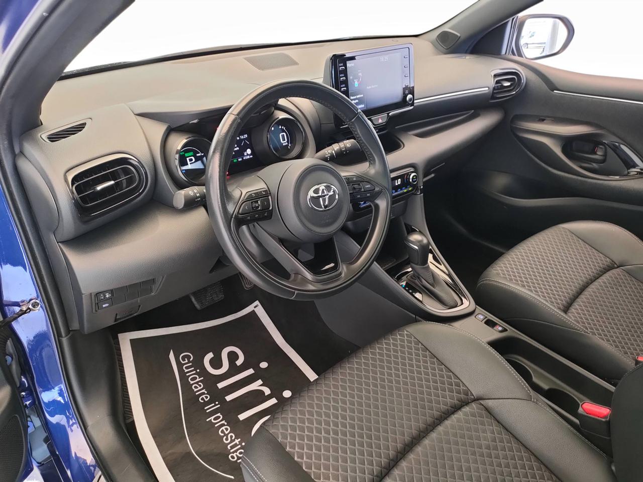 TOYOTA Yaris IV 2020 - Yaris 1.5h Lounge