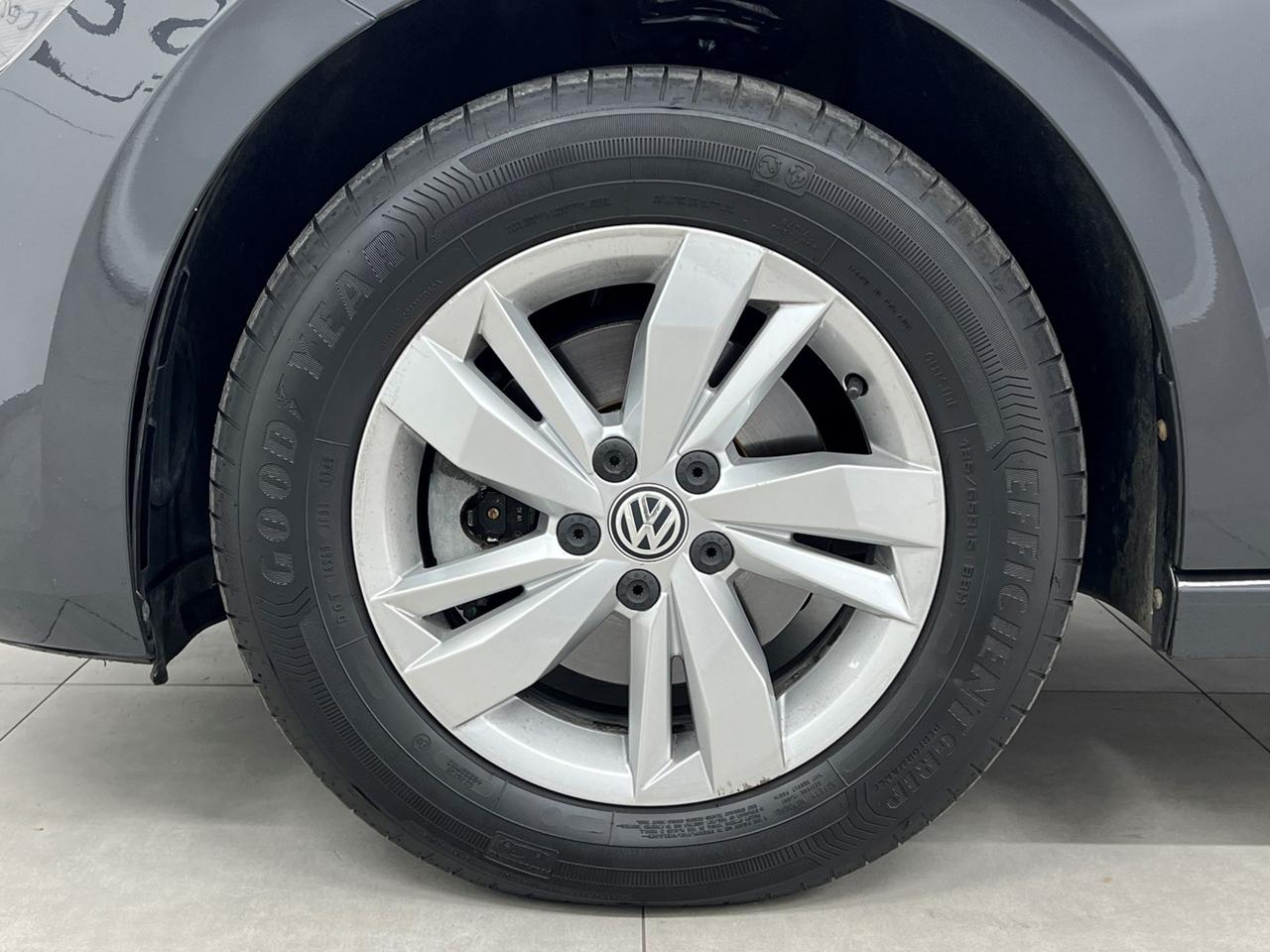 VOLKSWAGEN Polo VI 2017 Polo 5p 1.6 tdi Comfortline 80cv